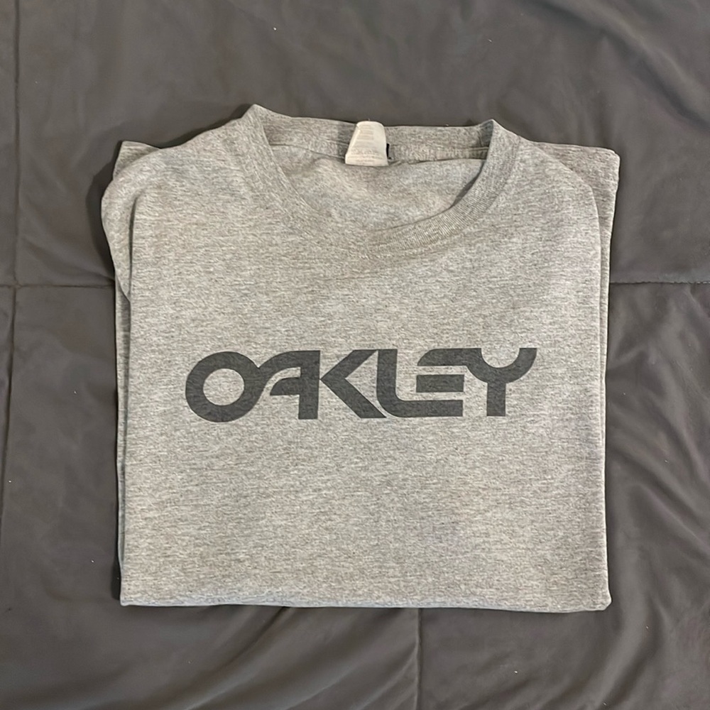 Oakley Shirt
